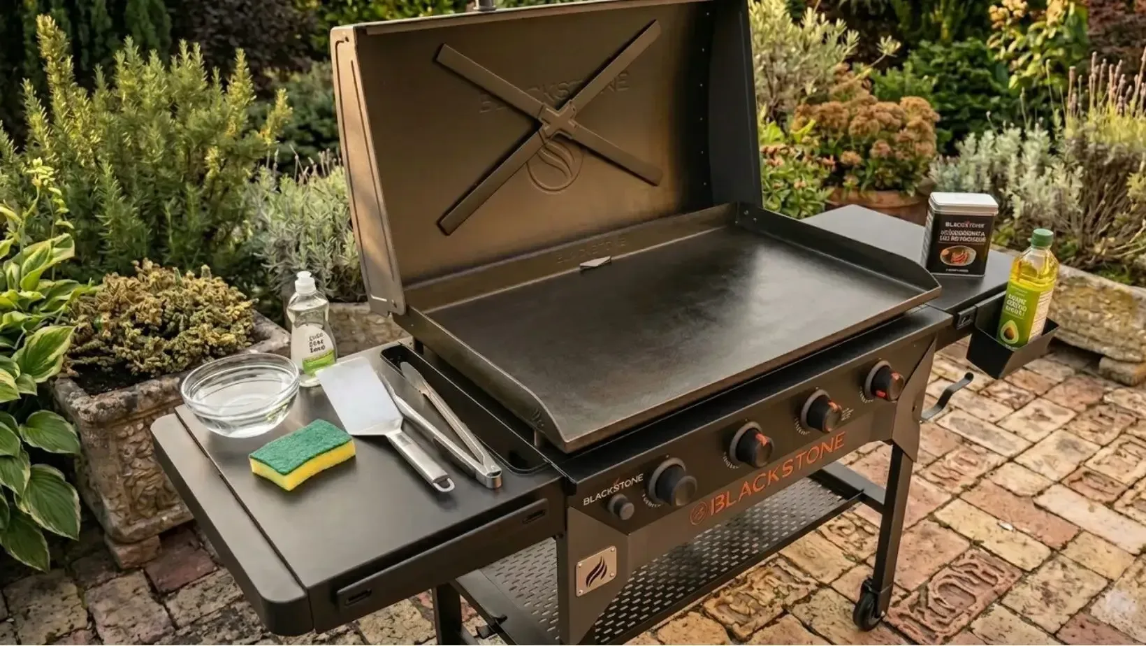 Prima utilizare a gratarului gradina pe gaz plancha Blackstone