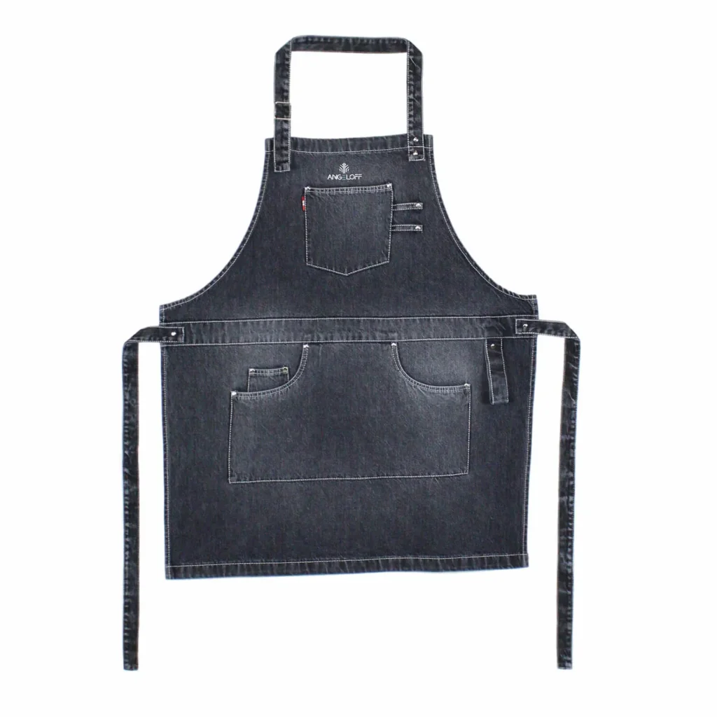 Sort BBQ pentru gratar sau bucatarie manufacturat, din material denim de calitate.