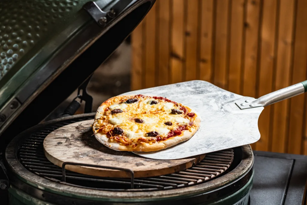 romania-pizza-biggreenegg