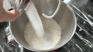 Rețetă chifle pentru burger pufoase de casă - foto 6